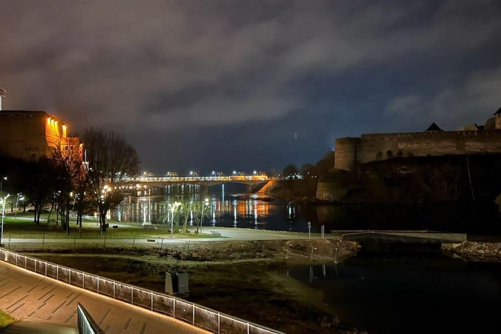 New Apartment With A View In The Town Center Narva Dış mekan fotoğraf